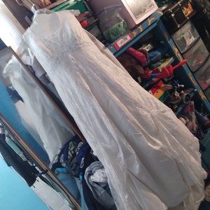 Wedding dress